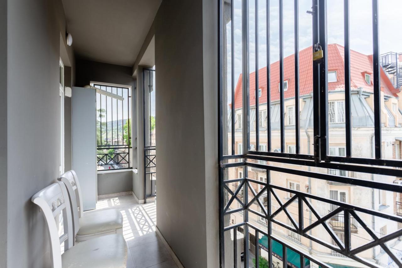 3Bd-2Bth Apartment In Tbilisi City Center Exterior foto